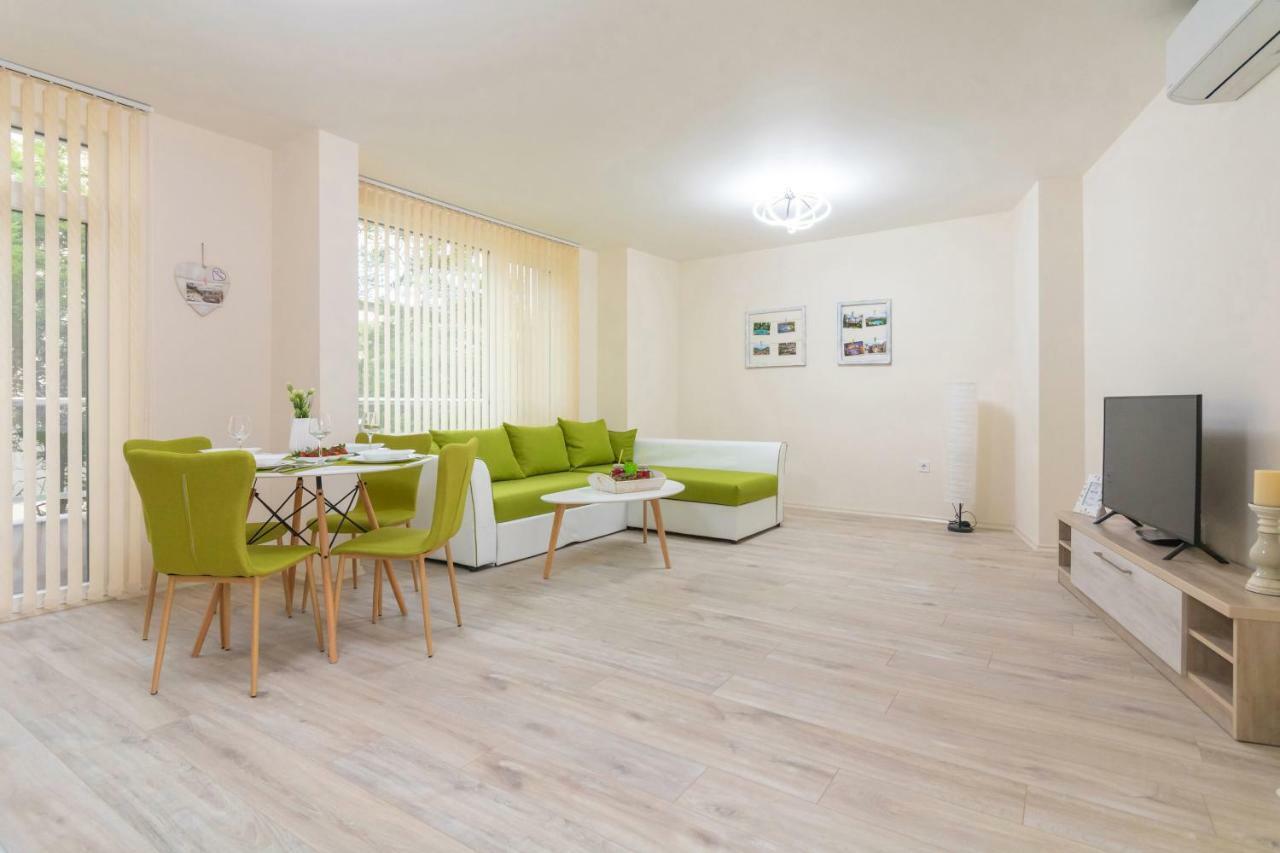 Domus Apartments Grand Plovdiv Eksteriør billede