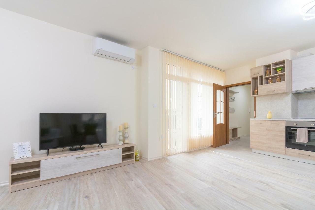 Domus Apartments Grand Plovdiv Eksteriør billede